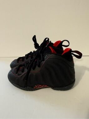 Nike Toddler Boy  Foamposite Shoes Size: 10.5